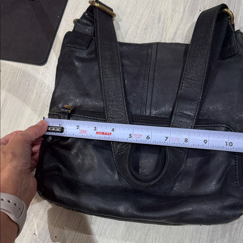 Vintage Fossil Black Leather Crossbody Bag - Picture 12 of 15
